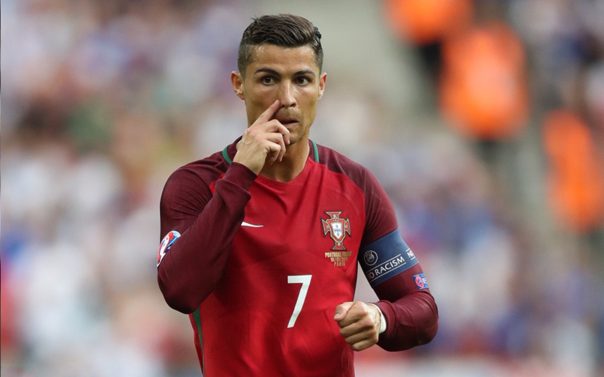 足球梦：跨界合作带来的新兴热点，足球圆梦